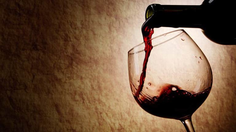 Beber vinho pode aumentar inteligência, diz pesquisa