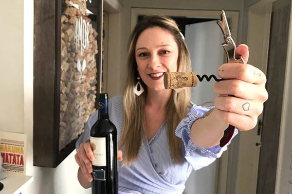 Como abrir uma garrafa de vinho corretamente