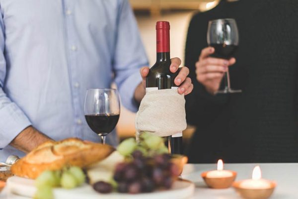Como provar vinhos e desenvolver seu paladar