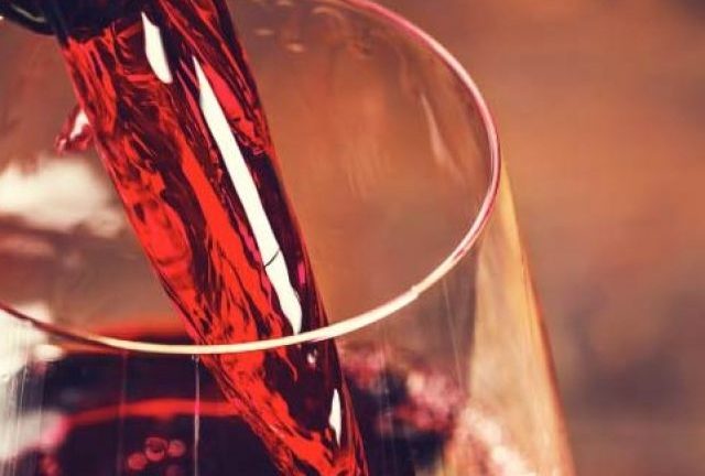 SABIA QUE TEM ASPIRINA DENTRO DO VINHO
