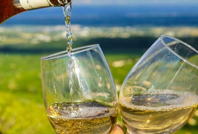 10 VINHOS PERFEITOS PARA O VERÃO
