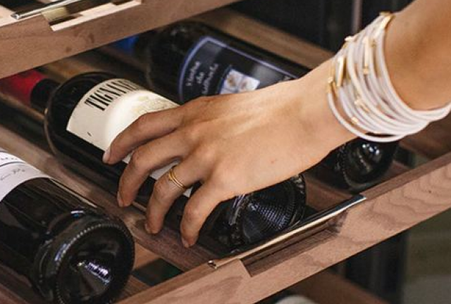 COMO GUARDAR VINHOS SEM TER UMA ADEGA?
