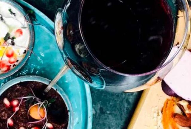 JÁ OUVIU FALAR NO VINHO PRETO?