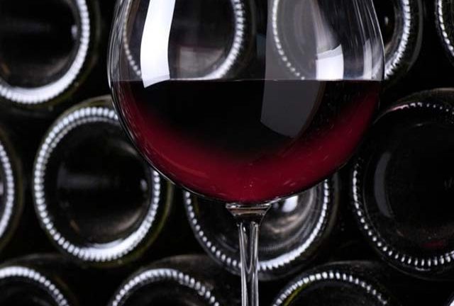 O QUE É A CAVIDADE NA GARRAFA DE VINHO