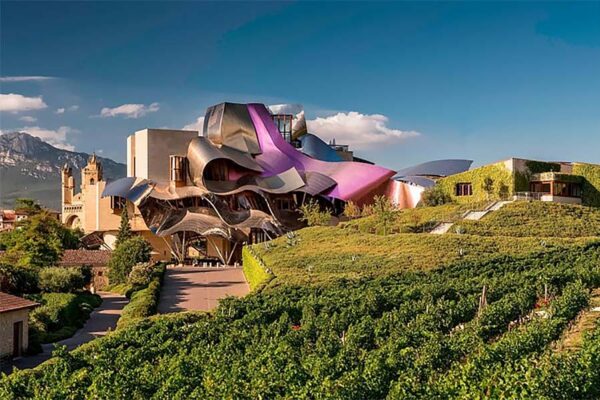 Marqués de Riscal é eleita a melhor vinícola do mundo em 2024